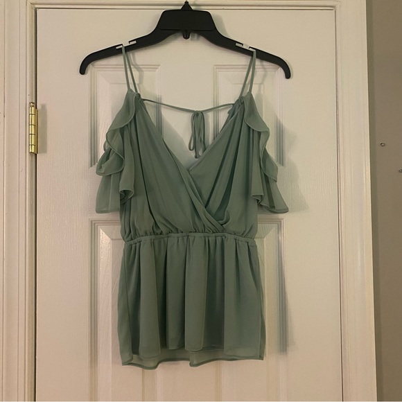 Express Mint Green Draped Front Cold Shoulder Flutter Sleeve Top Mesh Overlay XS - Picture 1 of 12
